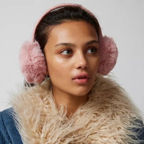 Urban Outfitters Faux Fur Earmuffs NWT - Pink - Picture 2 of 6